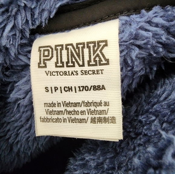 Victoria's Secret Blue Sherpa pullover size S. - Picture 4 of 5